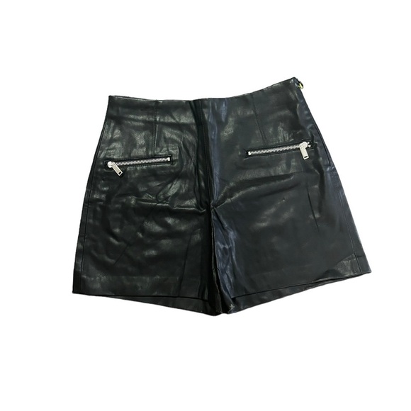 Zara Pants - Zara faux leather mini skirt size small